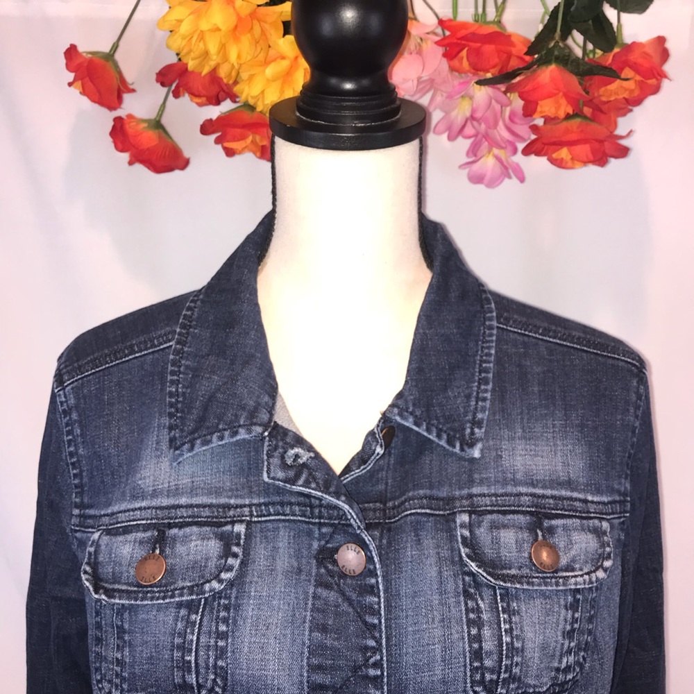 Elle Jean Jacket - Picture 7 of 9